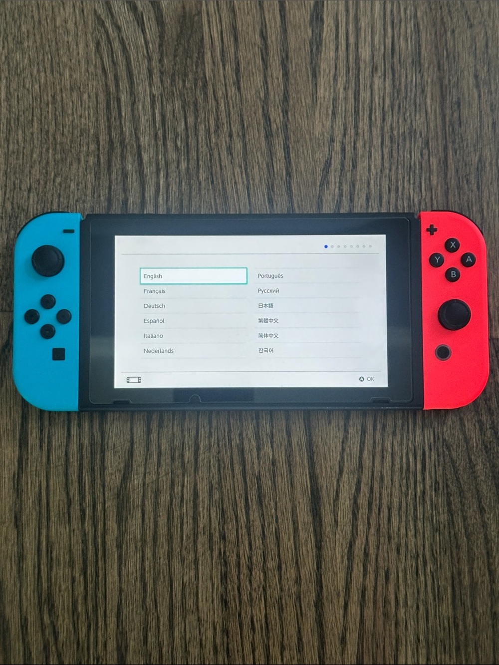 Nintendo Switch Bundle - Picture 3 of 8